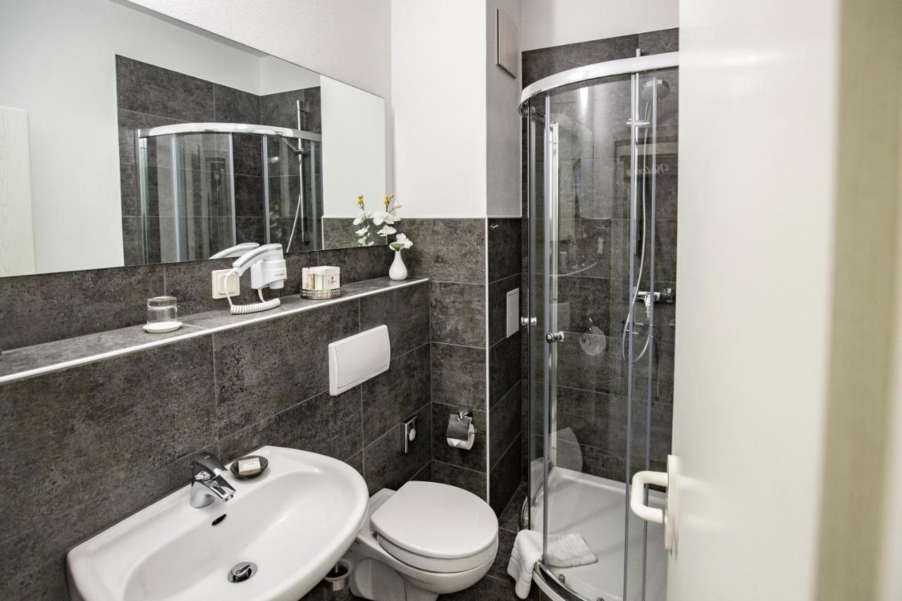 Hotel "Zur Muehle" Hoyerswerda Esterno foto